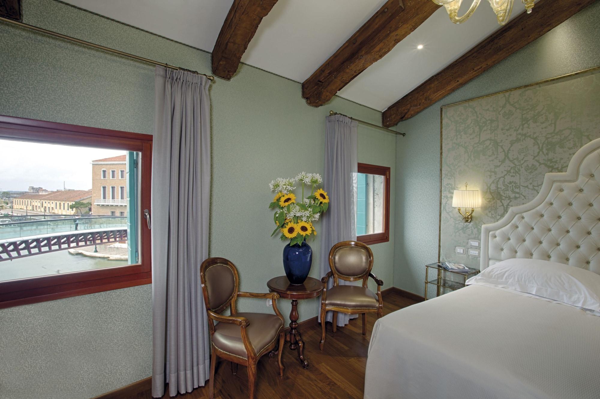 Hotel Santa Chiara Venice Exterior photo