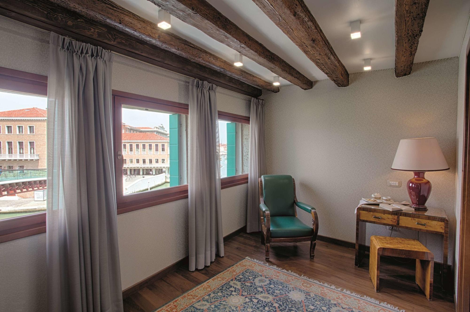Hotel Santa Chiara Venice Exterior photo