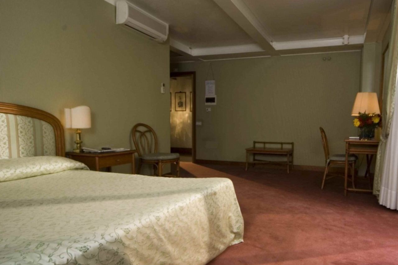 Hotel Santa Chiara Venice Exterior photo